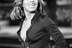 Tina Turner -76-24